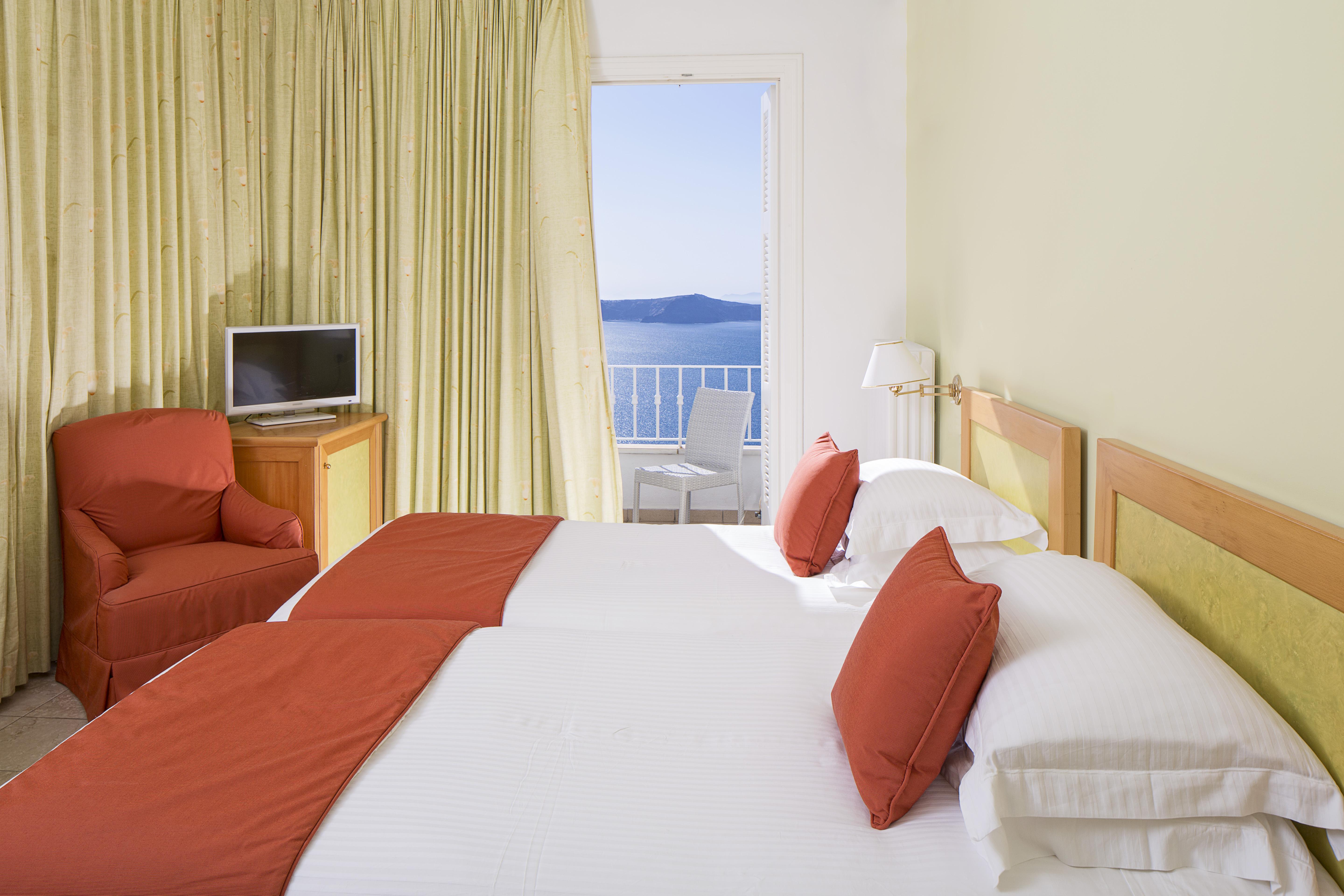 Atlantis 4*