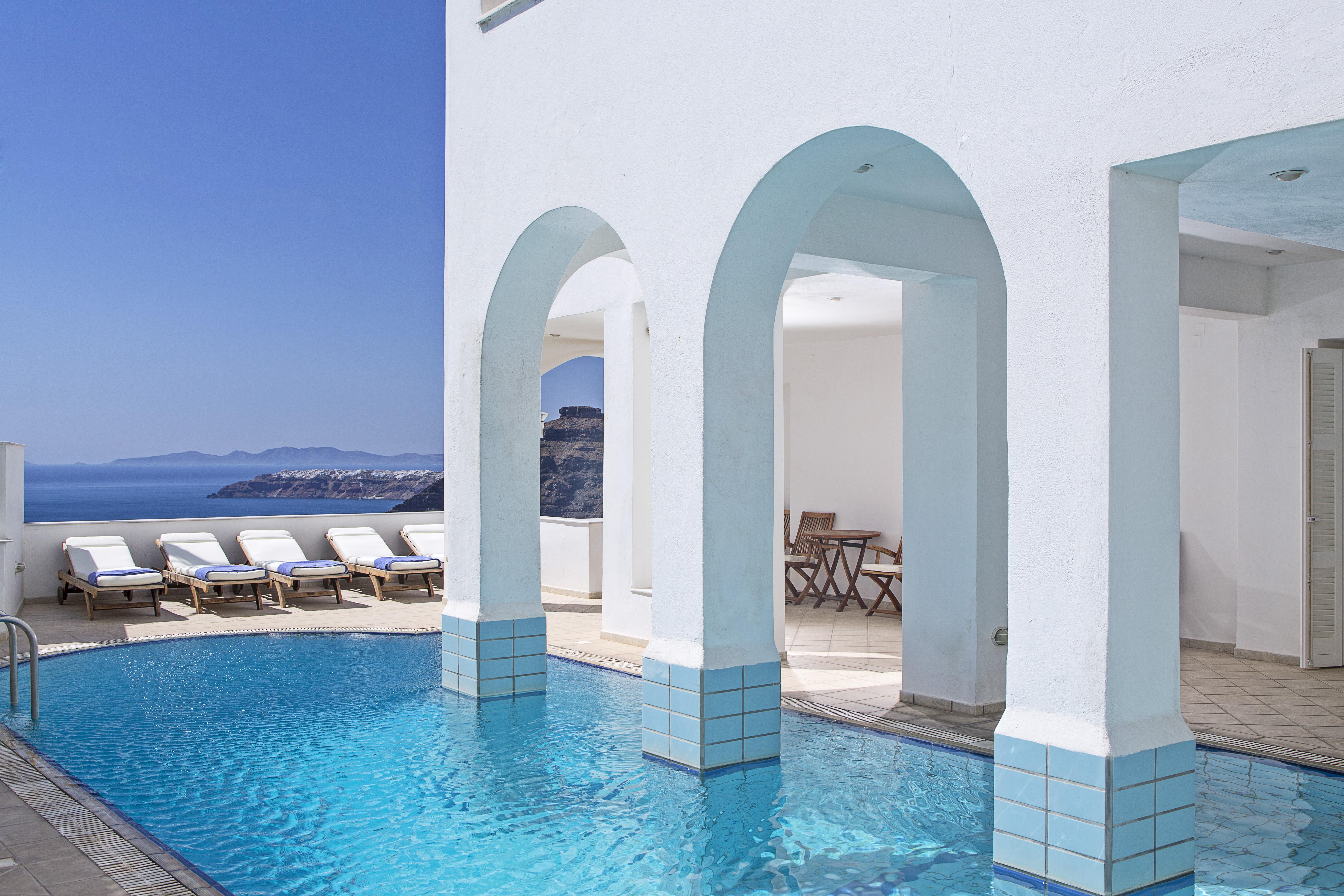 Atlantis Hotel 4*