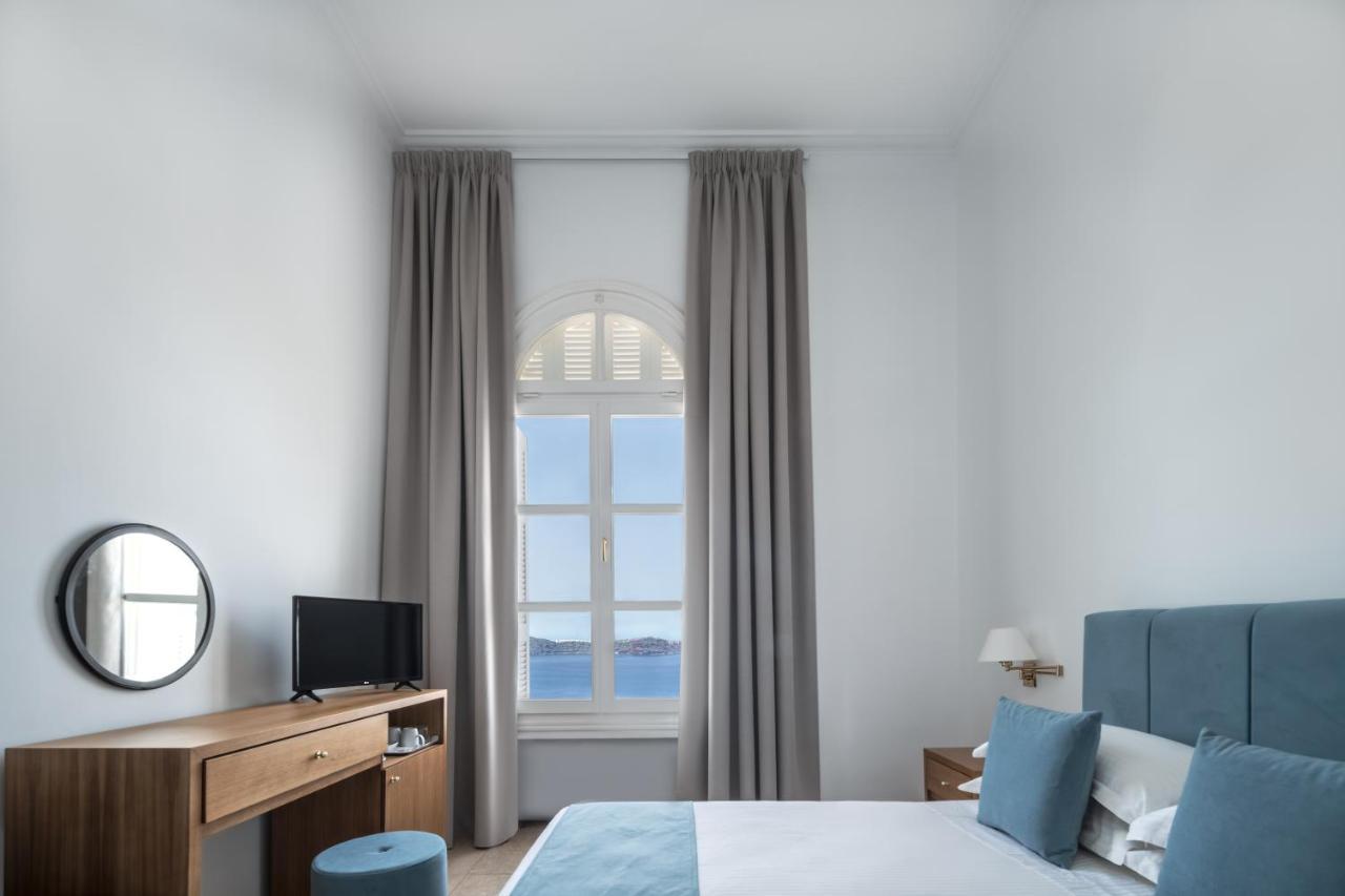 Atlantis Hotel Fira (Santorini)